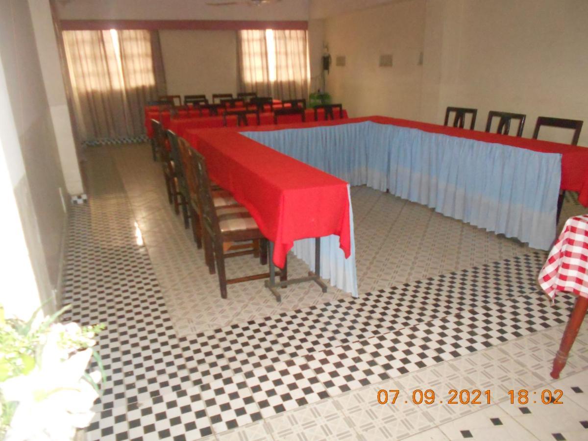 קיסומו Riversand Hotel מראה חיצוני תמונה