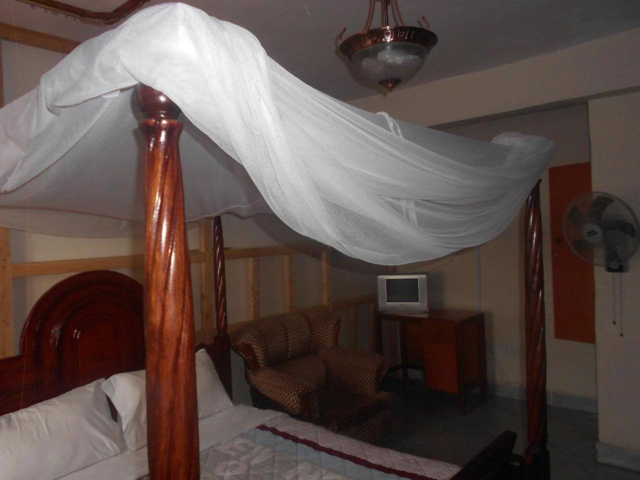 קיסומו Riversand Hotel מראה חיצוני תמונה