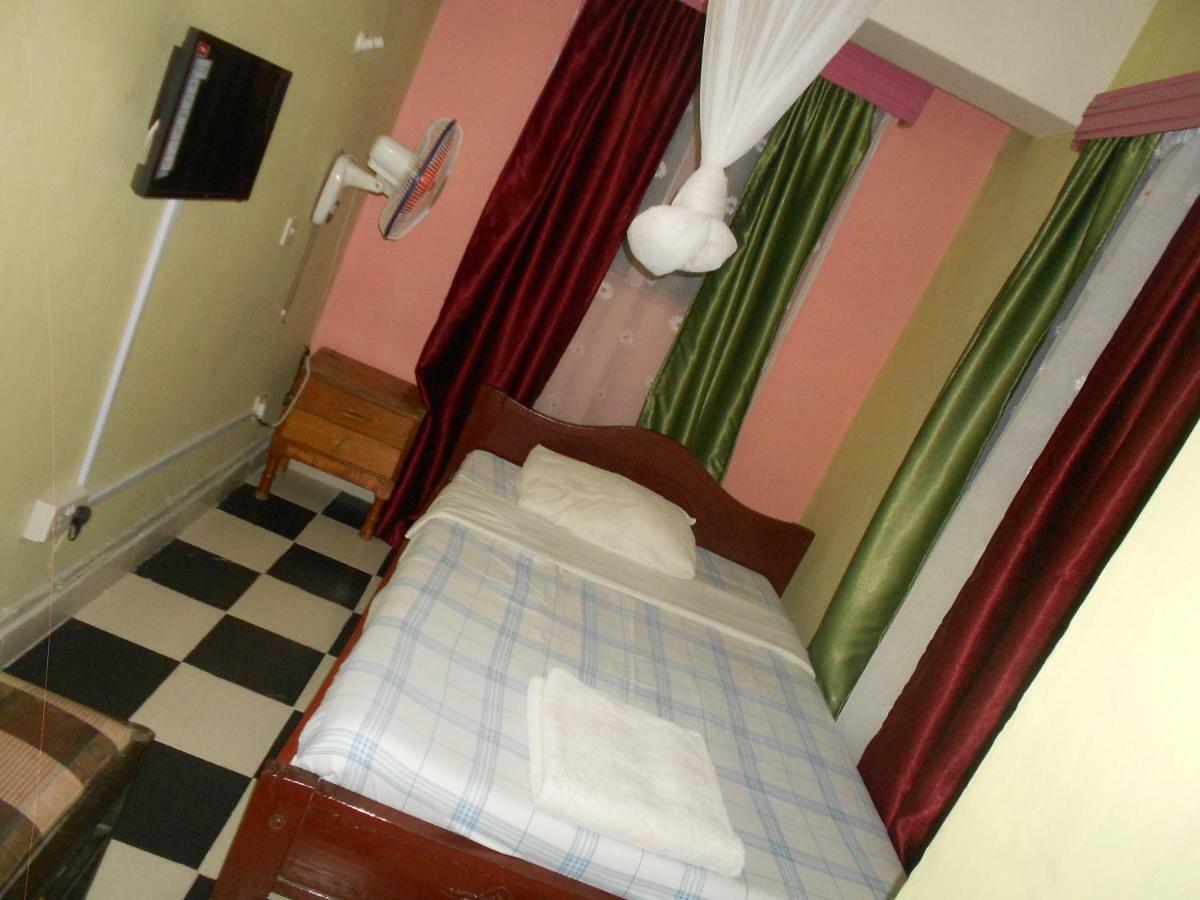 קיסומו Riversand Hotel מראה חיצוני תמונה