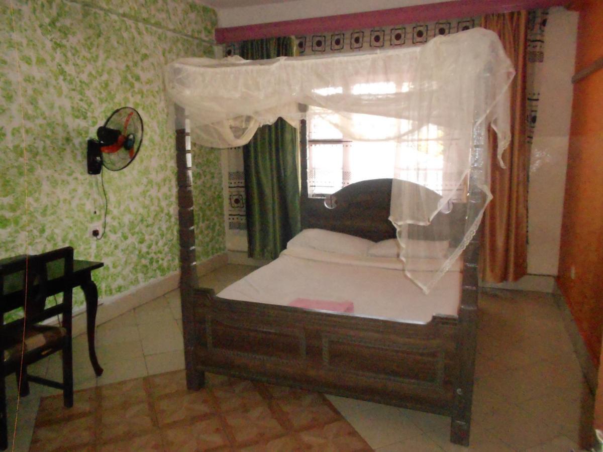 קיסומו Riversand Hotel מראה חיצוני תמונה